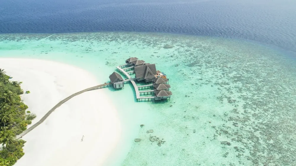 Turquoise lagoon and island stay